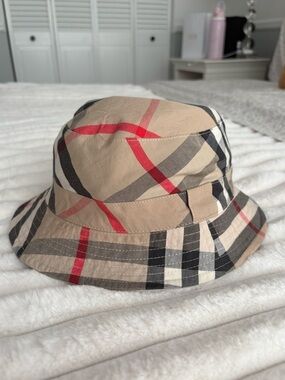 Burberry Classic Plaid Bucket Hat Reversible